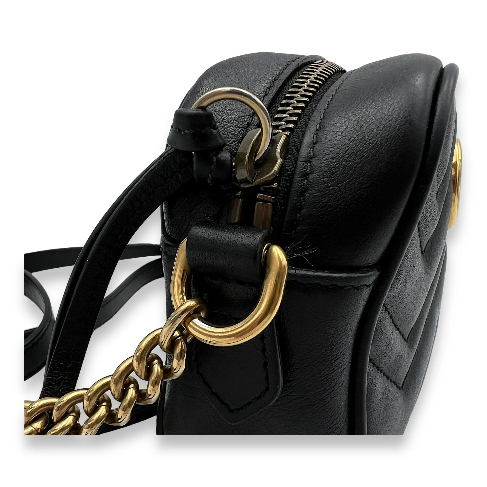 GG Marmont Mini Black Crossbody Bag in Calfskin, Gold hardware